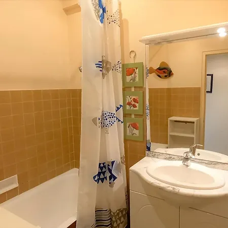 Casa de Férias Pavillon à Saint-jean-de-monts: 2 Chambres, Proche Plage, Forêt Et Commerces, Jardin Clos - Fr-1-323-259 Saint-Jean-de-Monts